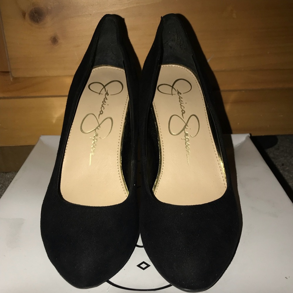 Black suede jessica simpson pumps